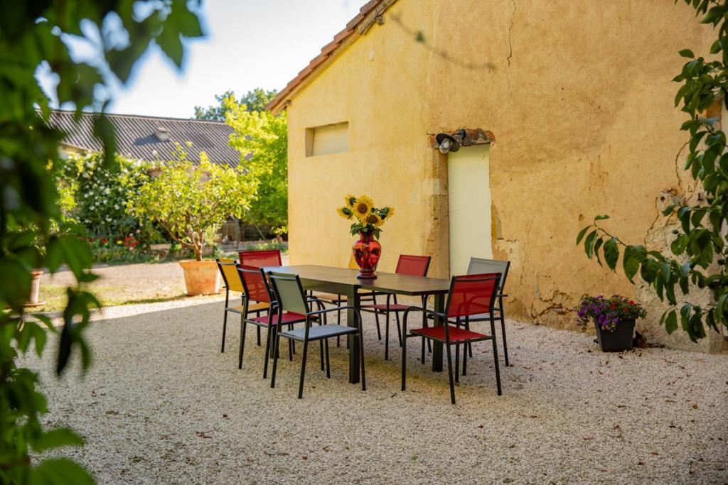Bed and Breakfast Domaine De Laplan Cezan Esterno foto